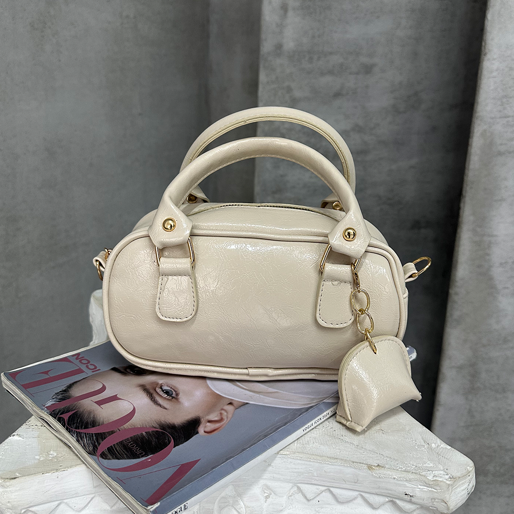 Cenova Kadın Çanta Modeli